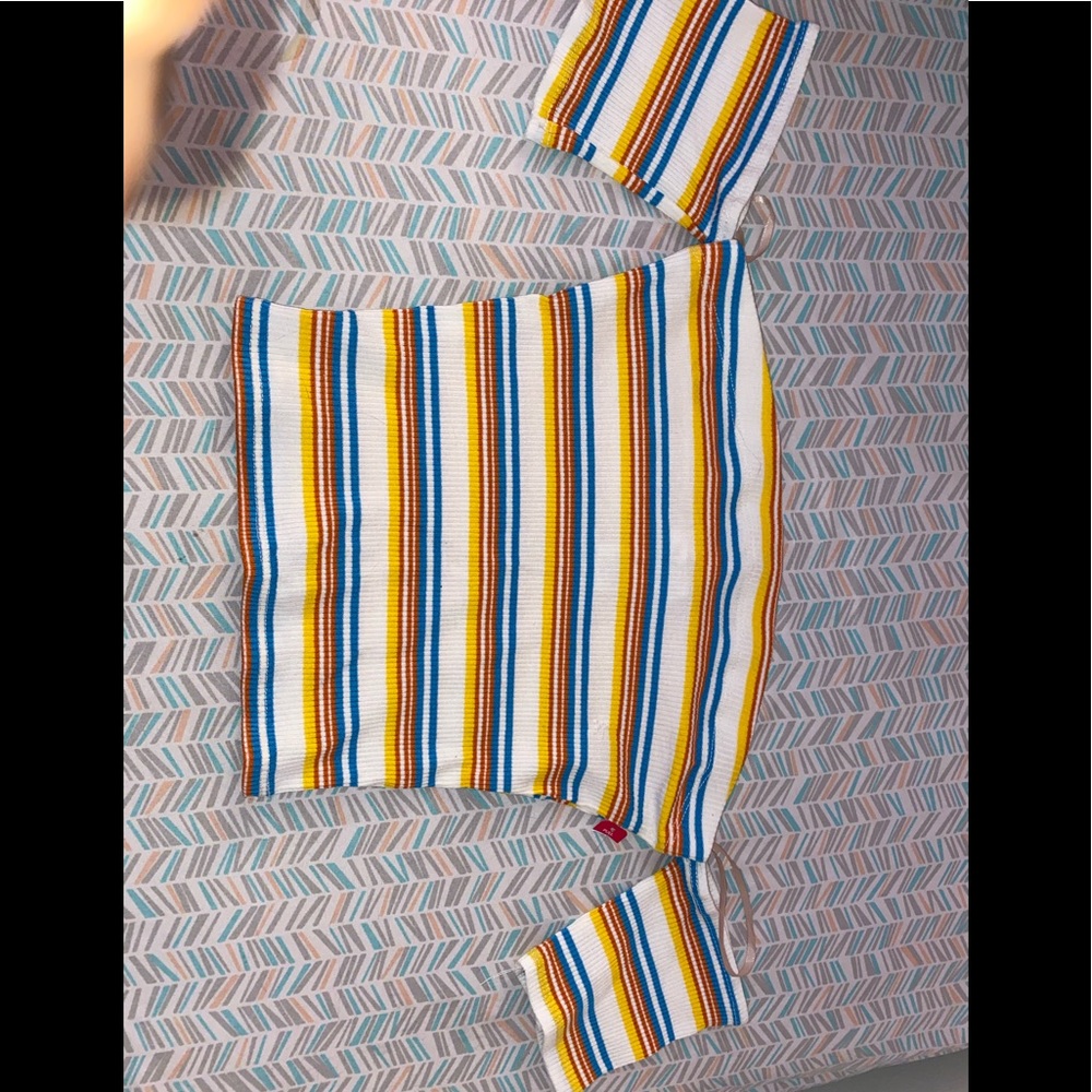 Cropped shirt